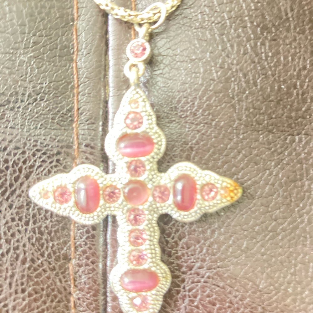 Intake sterling silver chain with Amethyst purple stone cross pendant